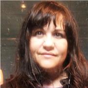 Laureata in architettura, molto paziente, residente vicino a Ivrea, disponibile a dare ripetizioni per le materie della scuola media